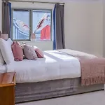Park Place Aparthotel 4*